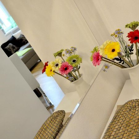 Ferienwohnung Im Univiertel Mit Garten Graz Ngoại thất bức ảnh
